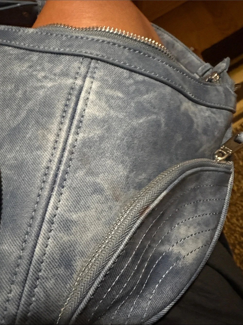 Aldo crescent shoulder